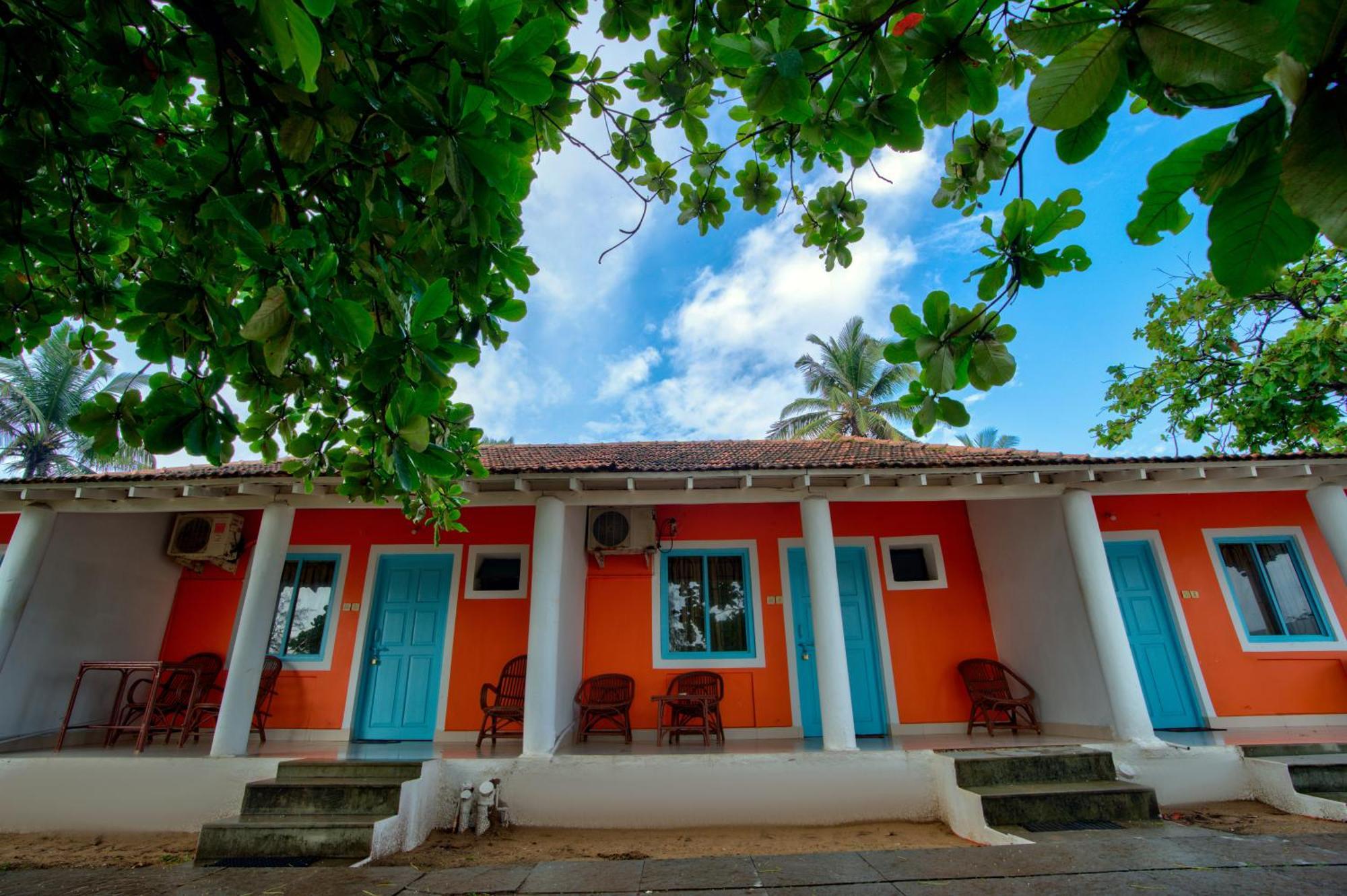Papilio Beach Front Cottages-Tbv Baga Εξωτερικό φωτογραφία
